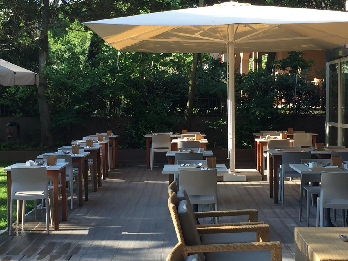 Hotel Parco Milano Marittima Exterior foto